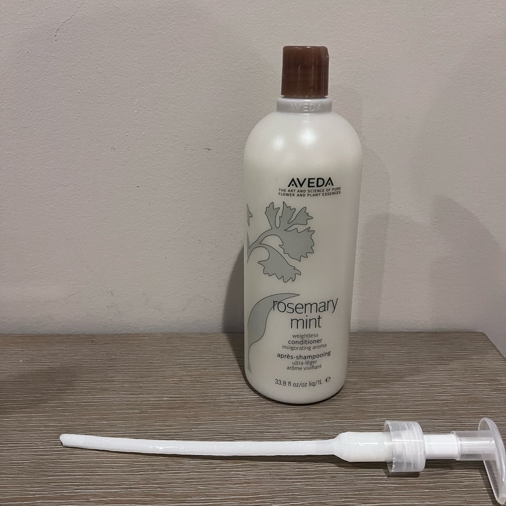 AVEDA Rosemary Mint Hair Conditioner - Cream and Brown
